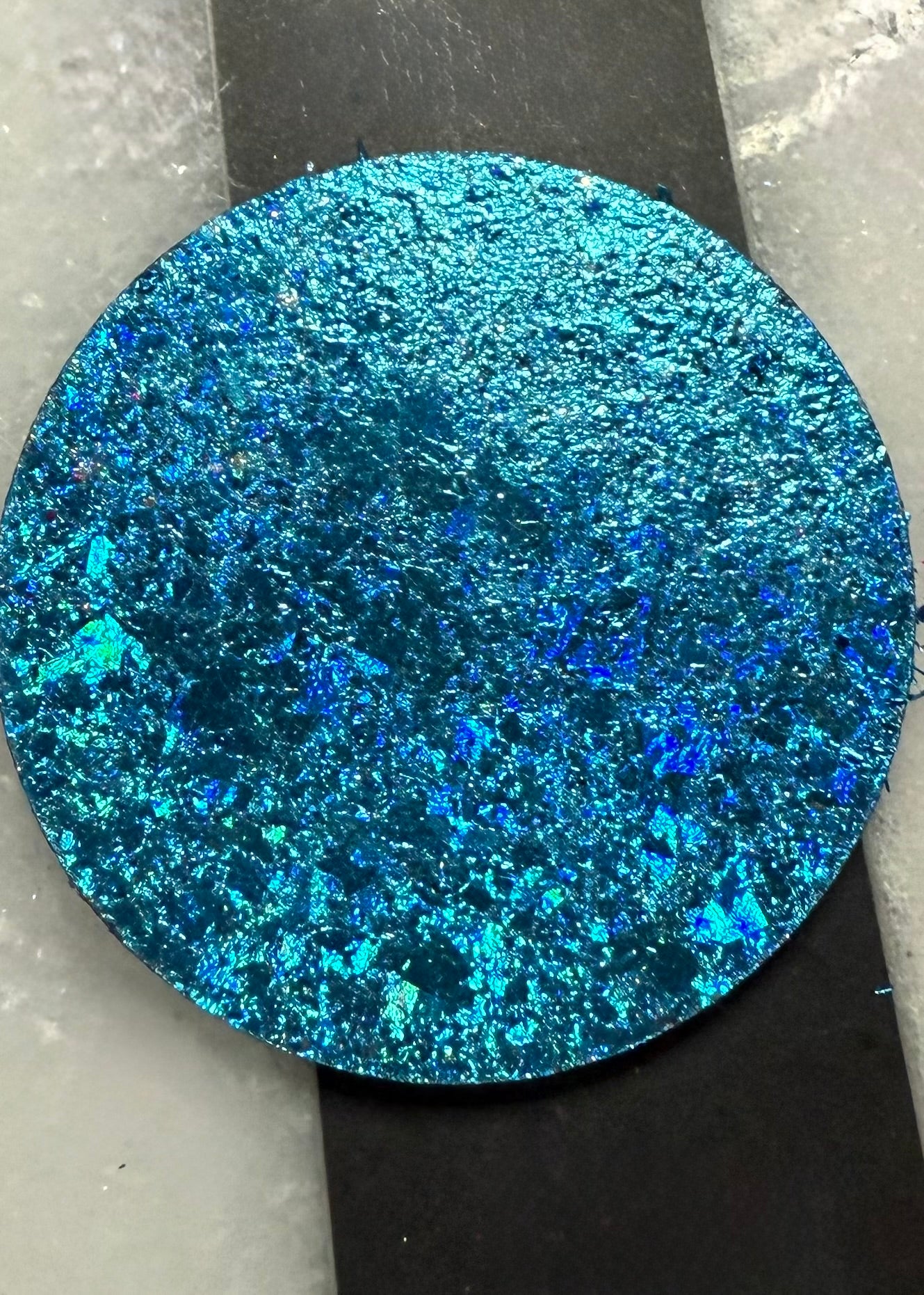 Holographic Foil Flakes