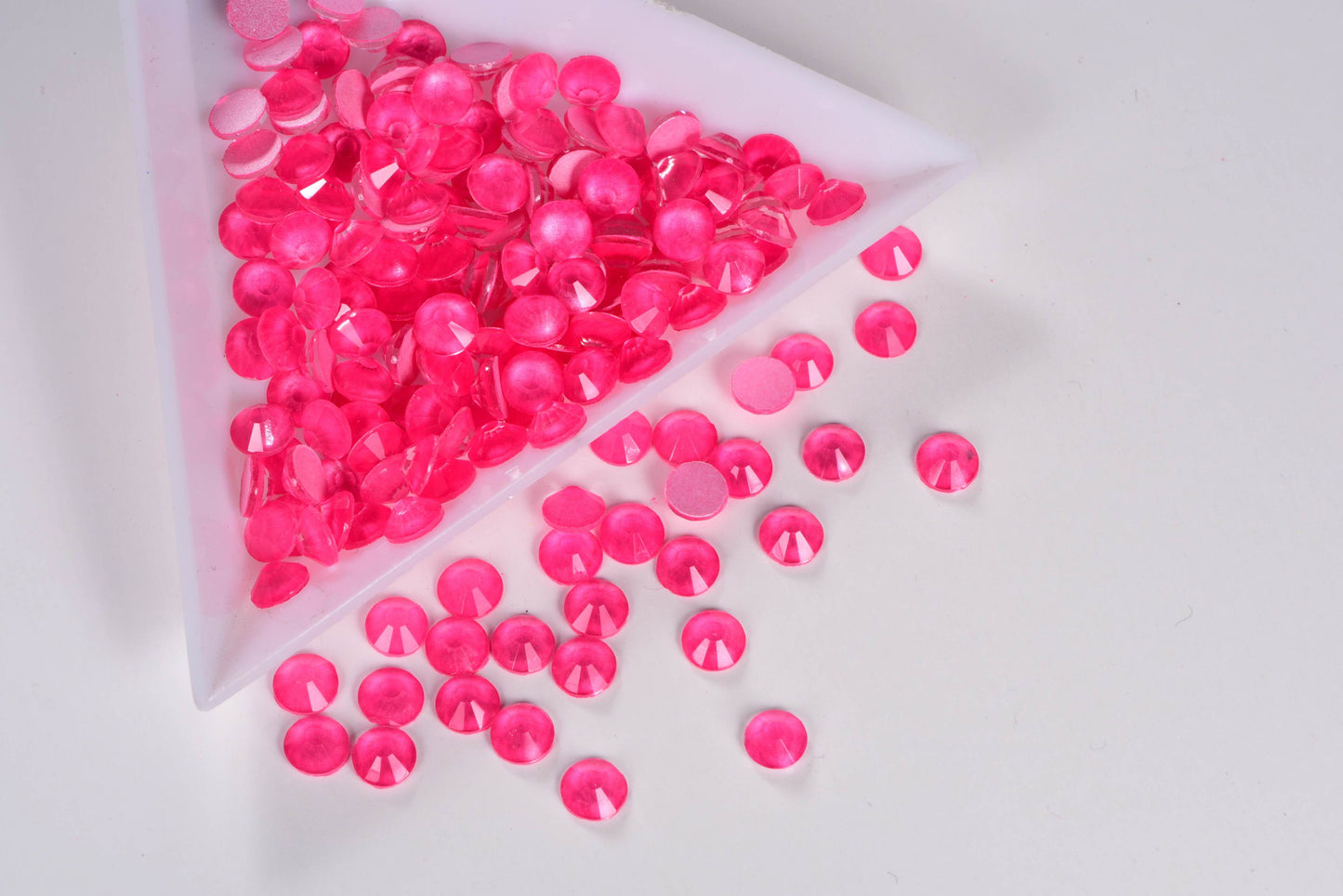 SS6 Glass Rhinestones